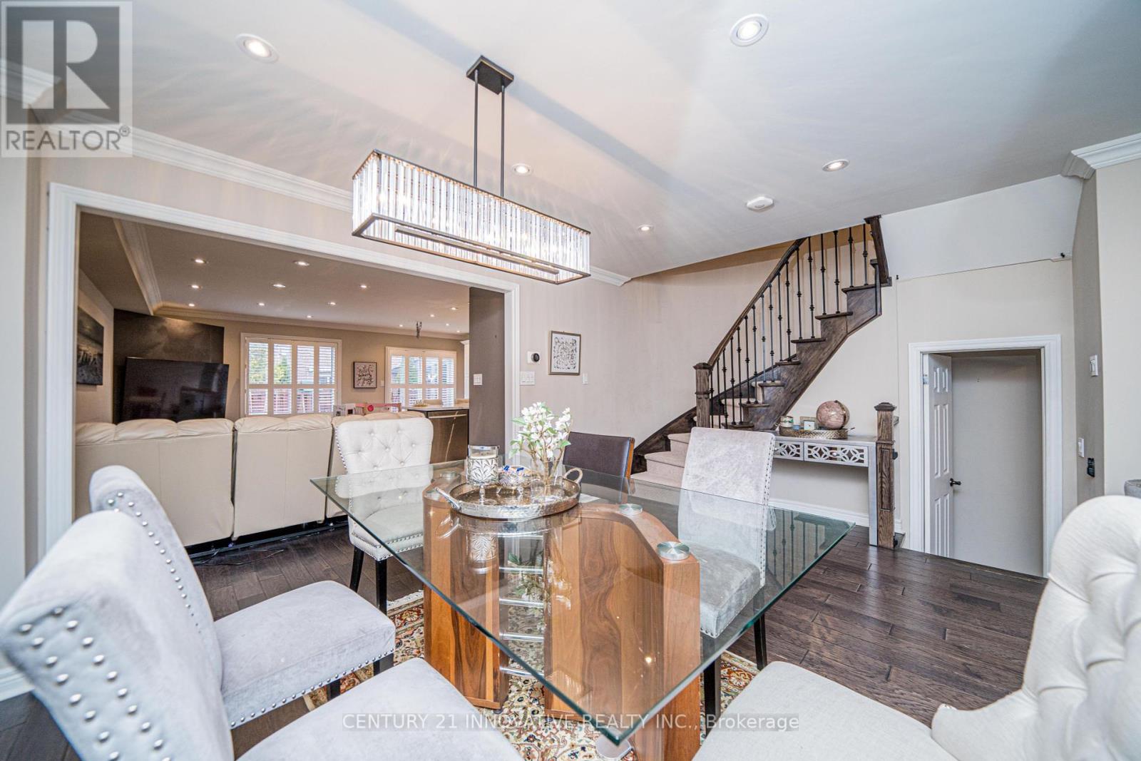 Upper - 46 Laura Sabrina Drive, Vaughan, Ontario  L4H 1X8 - Photo 8 - N12459478