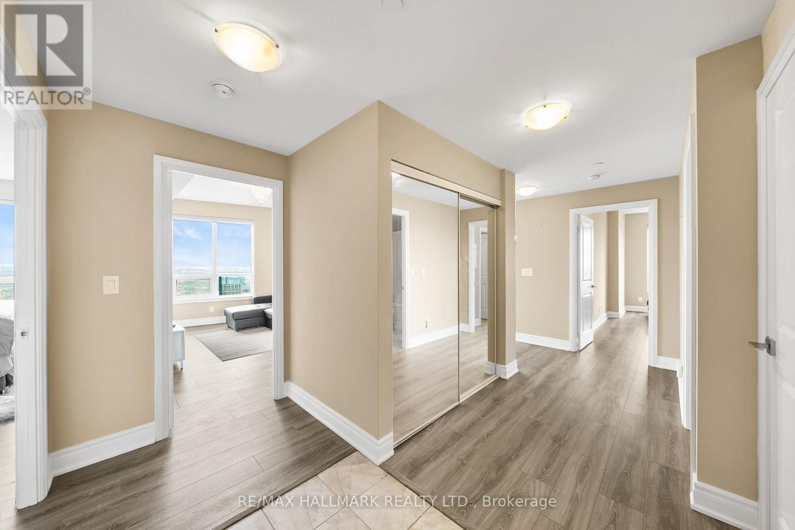 Ph301 - 7171 Yonge Street, Markham, Ontario  L3T 0C5 - Photo 6 - N12459481