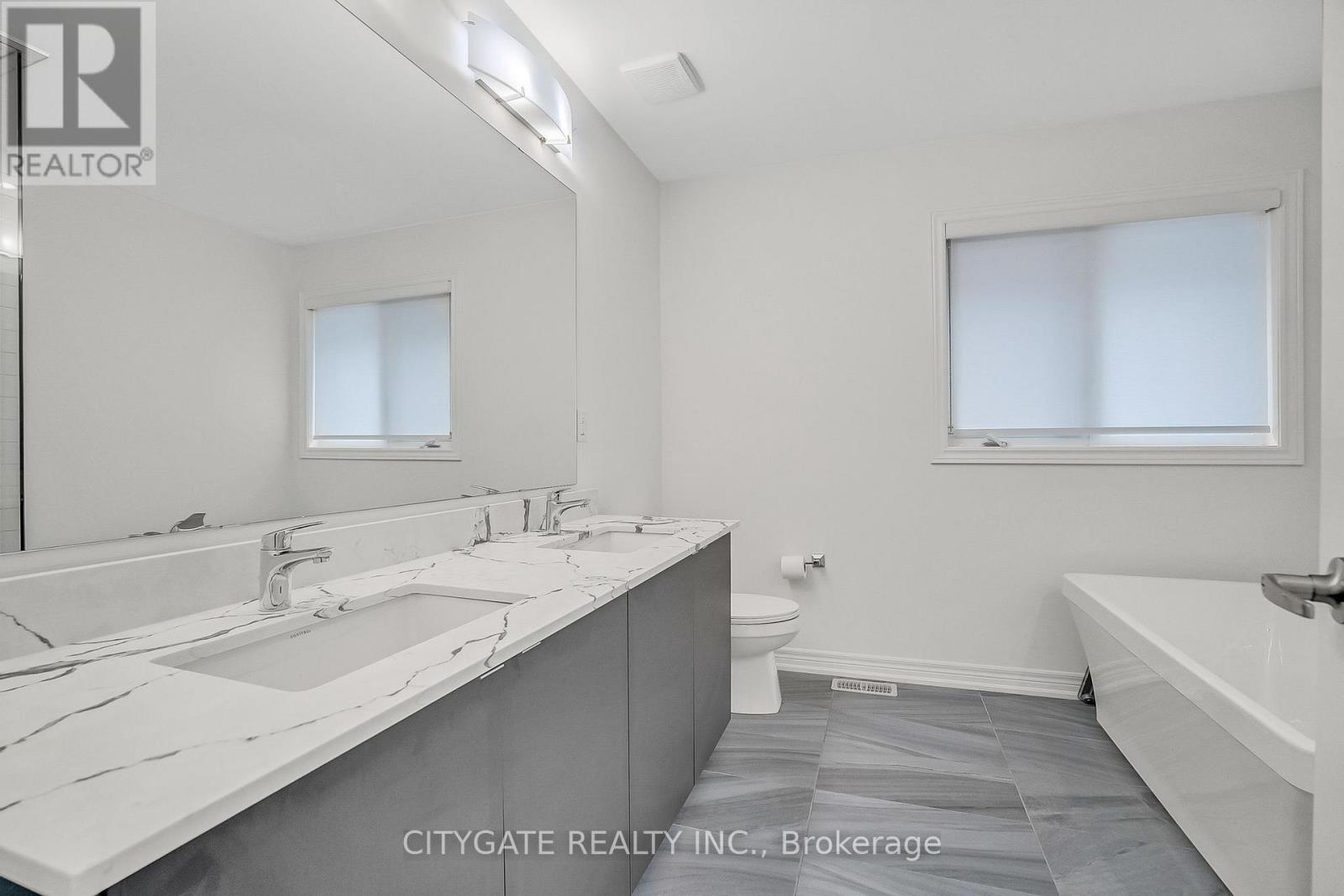 1328 Hamman Way, Milton, Ontario  L9E 1L5 - Photo 41 - W12459480
