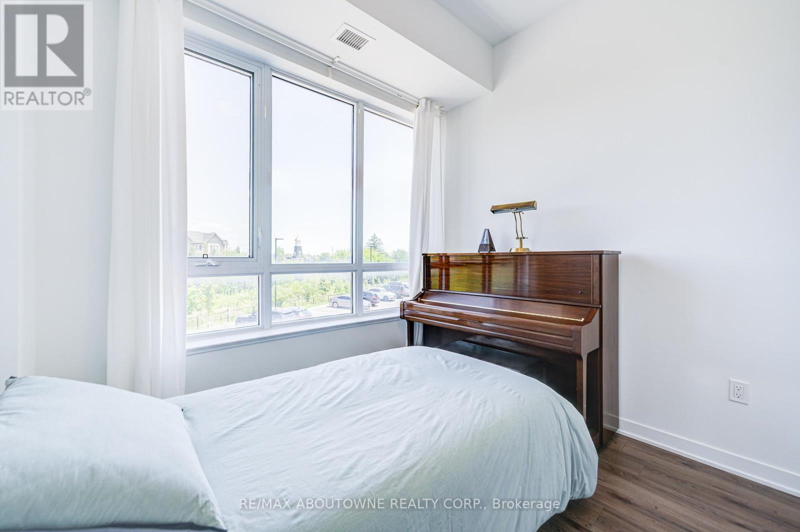 234 - 395 Dundas Street W, Oakville, Ontario  L6M 5R8 - Photo 18 - W12459484
