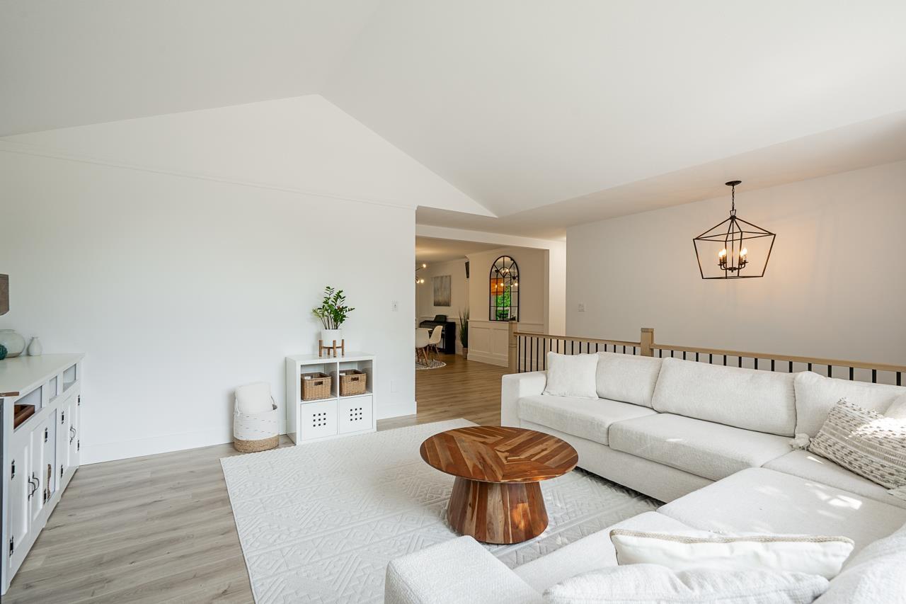 3770 Latimer Street, Abbotsford, British Columbia  V2S 7K3 - Photo 2 - R3052287