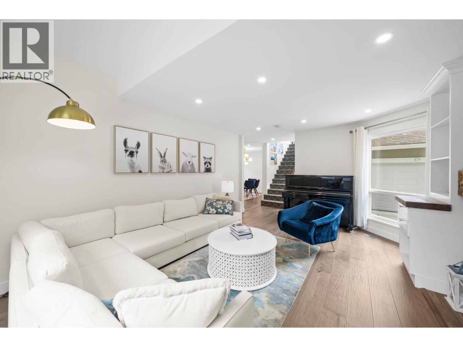 860 Ruckle Court, North Vancouver, British Columbia  V7H 2P6 - Photo 6 - R3051475