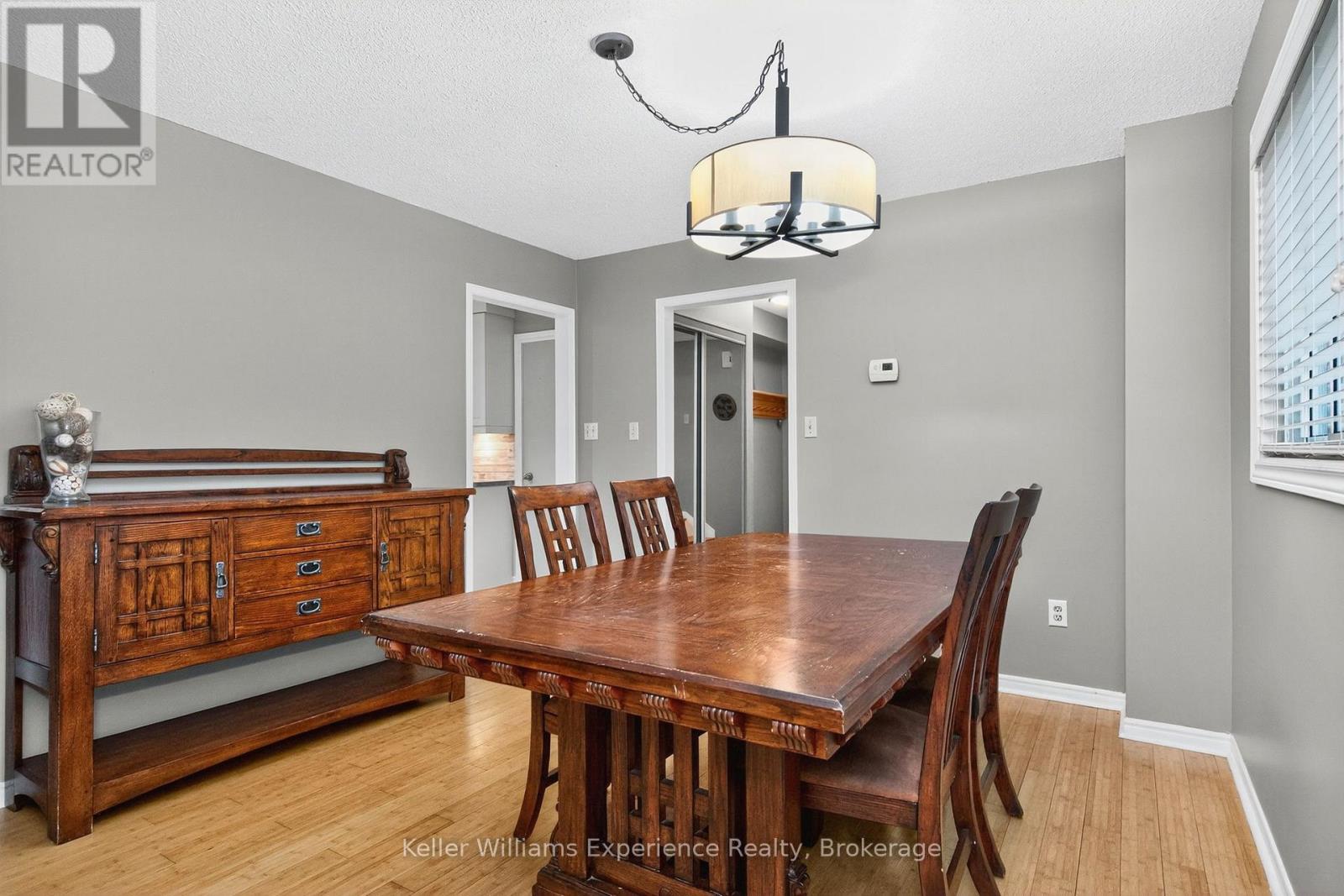 22 Cartwright Drive, Barrie, Ontario  L4M 6E2 - Photo 13 - S12459535