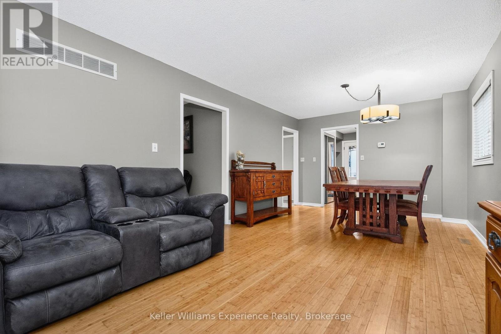 22 Cartwright Drive, Barrie, Ontario  L4M 6E2 - Photo 14 - S12459535