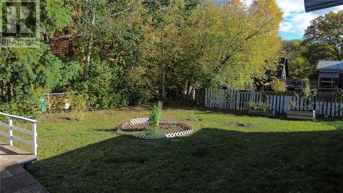 10 Manor Road, Greater Sudbury, Ontario  P3B 3K8 - Photo 21 - 2125188