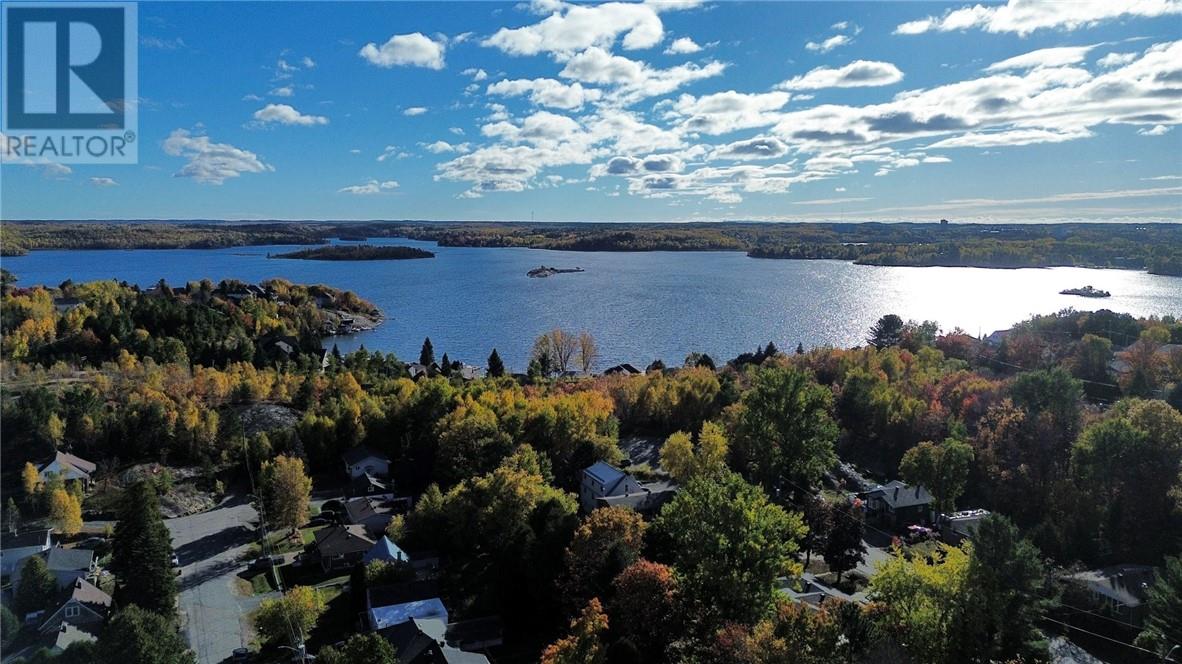 10 Manor Road, Greater Sudbury, Ontario  P3B 3K8 - Photo 24 - 2125188