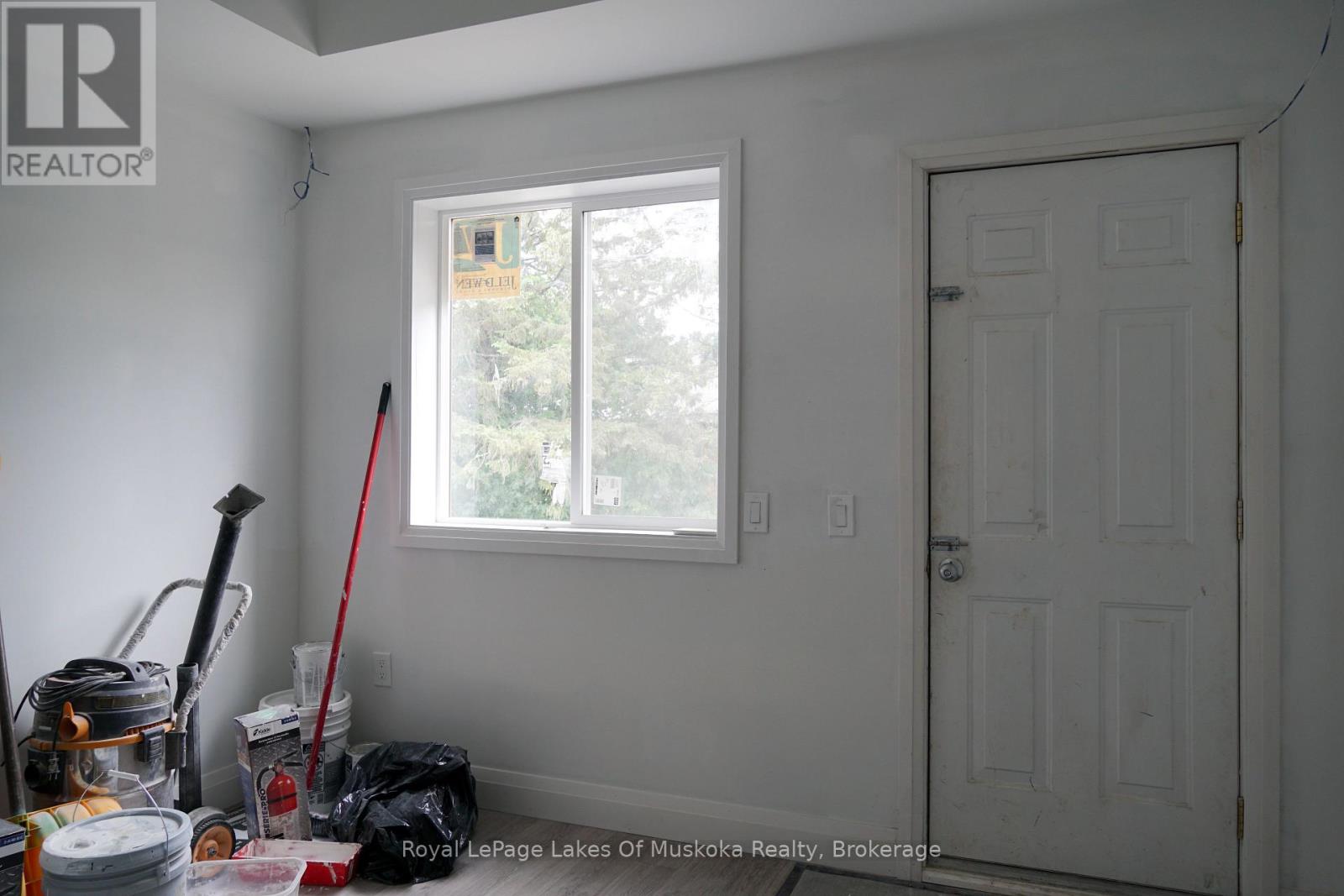 1 - 39 King William Street, Huntsville, Ontario  P1H 1G3 - Photo 14 - X12459525