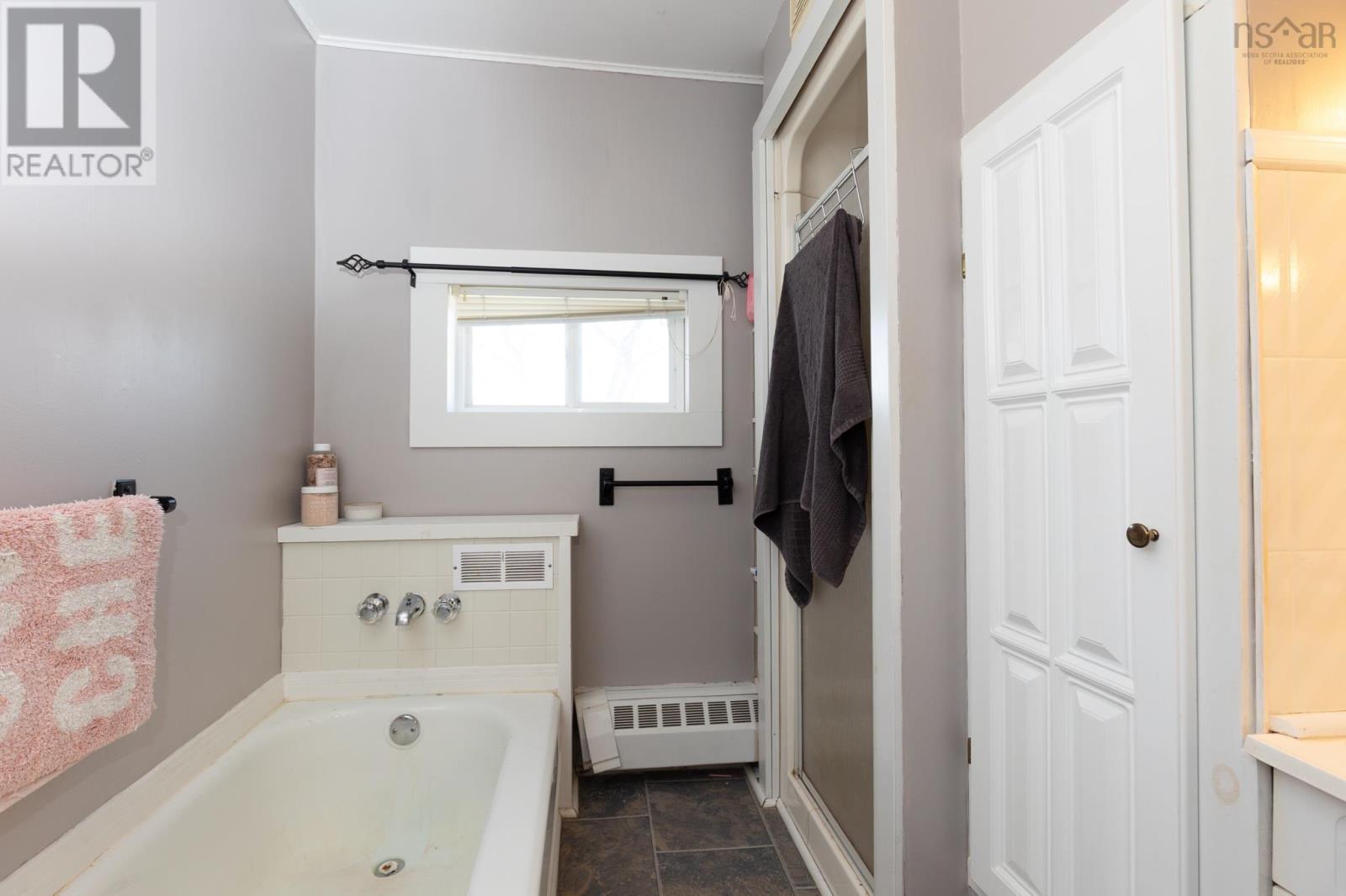 22 Baker Street, Yarmouth, Nova Scotia  B5A 2W9 - Photo 32 - 202507739