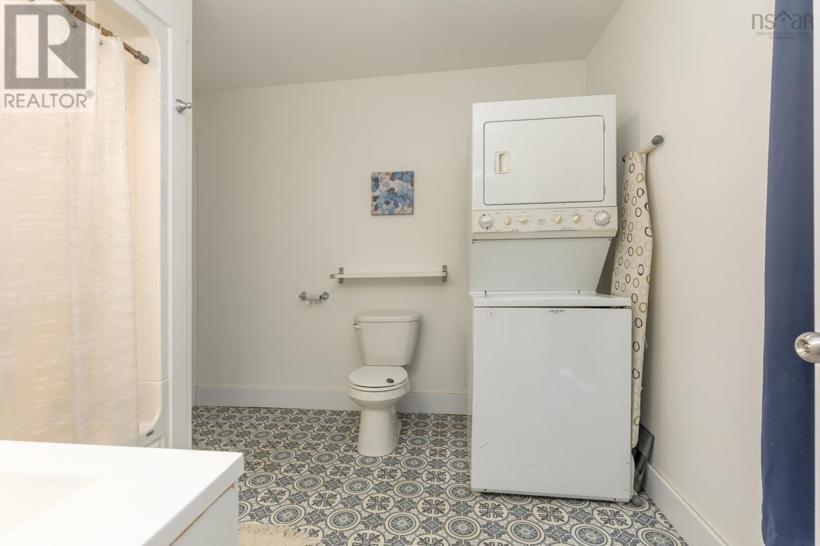 22 Baker Street, Yarmouth, Nova Scotia  B5A 2W9 - Photo 23 - 202507739