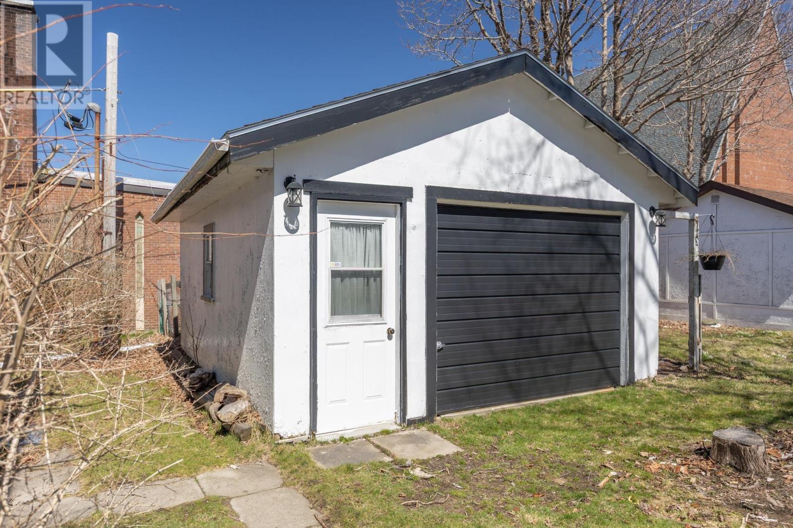 22 Baker Street, Yarmouth, Nova Scotia  B5A 2W9 - Photo 45 - 202507739