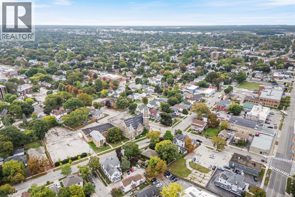 223 Brock Street North, Sarnia, Ontario  N7T 5Z5 - Photo 36 - 25022769