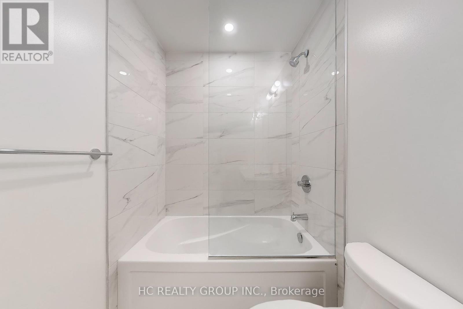 3816 - 28 Interchange Way, Vaughan, Ontario  L4K 5Z7 - Photo 29 - N12453741