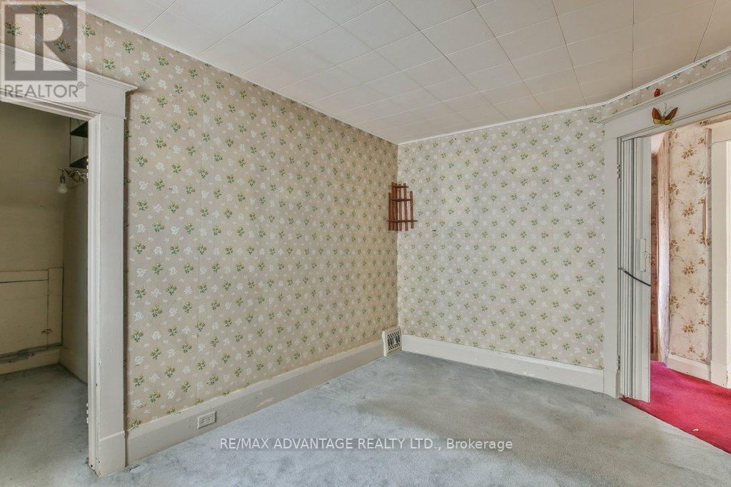 41 Duchess Avenue, London South (South F), Ontario  N6C 1N3 - Photo 18 - X12459519