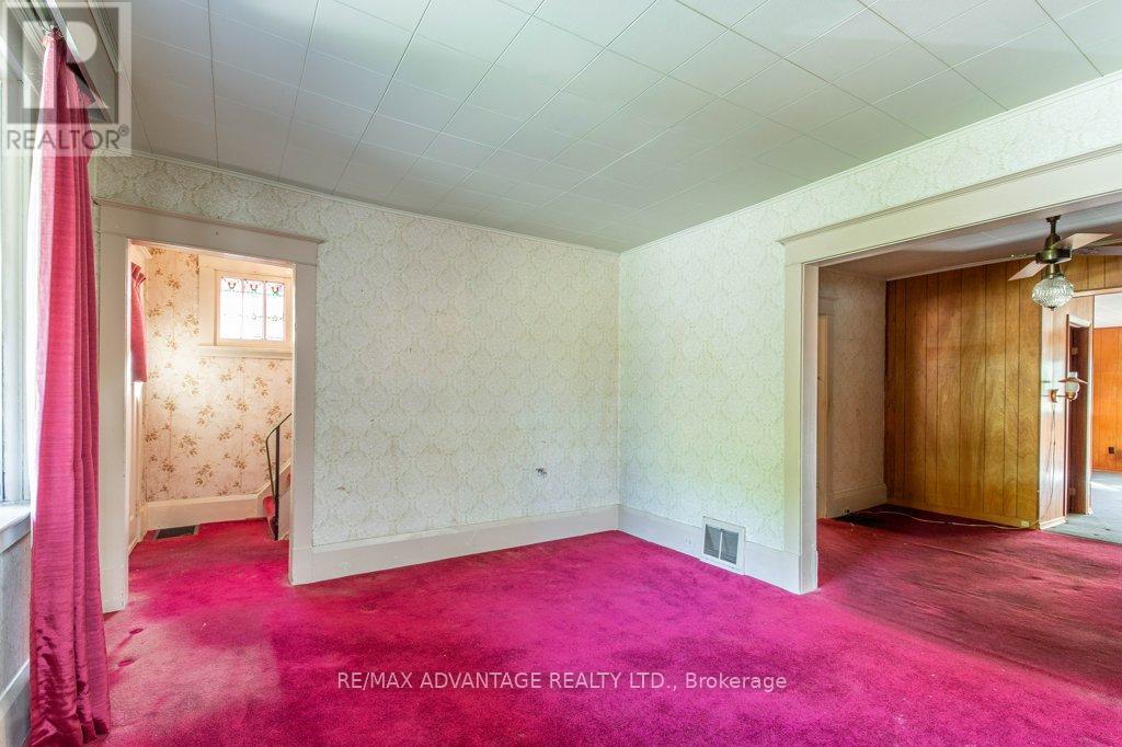 41 Duchess Avenue, London South (South F), Ontario  N6C 1N3 - Photo 4 - X12459519