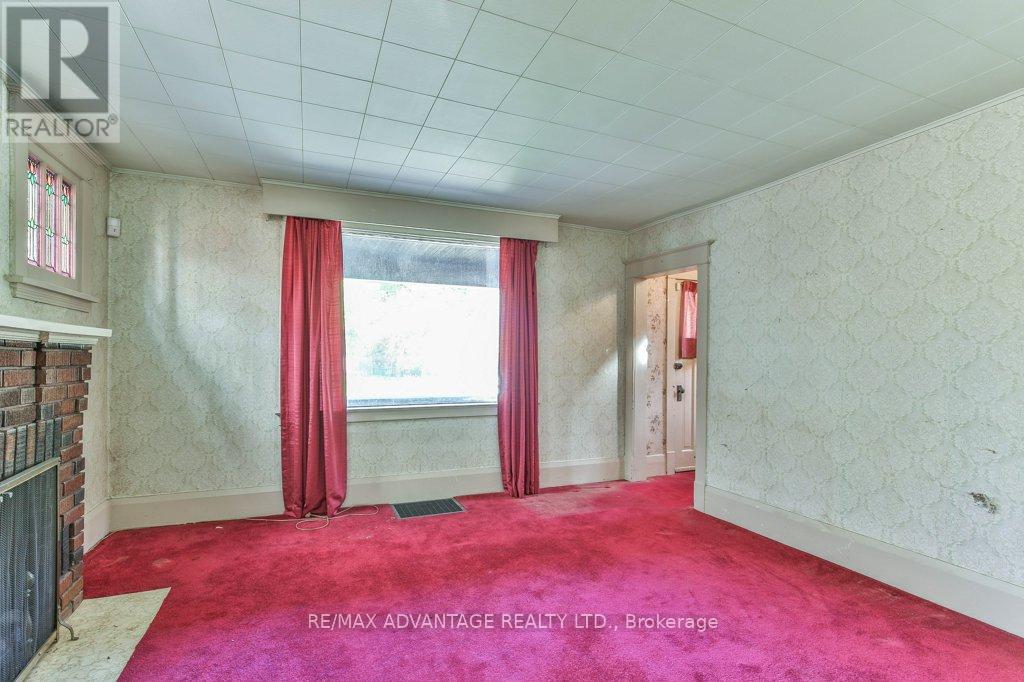 41 Duchess Avenue, London South (South F), Ontario  N6C 1N3 - Photo 5 - X12459519