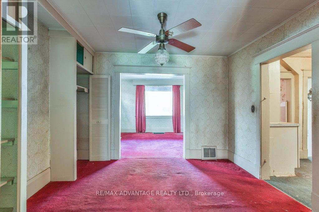 41 Duchess Avenue, London South (South F), Ontario  N6C 1N3 - Photo 8 - X12459519