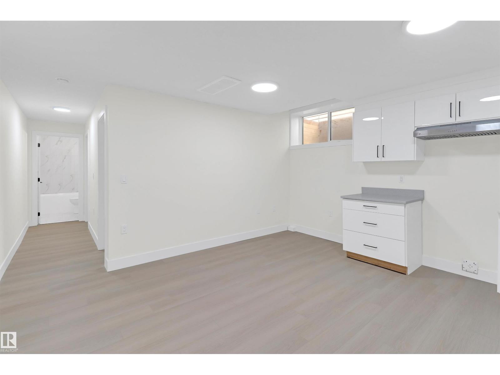 7938 91 Av Nw, Edmonton, Alberta  T6C 1R1 - Photo 19 - E4461955