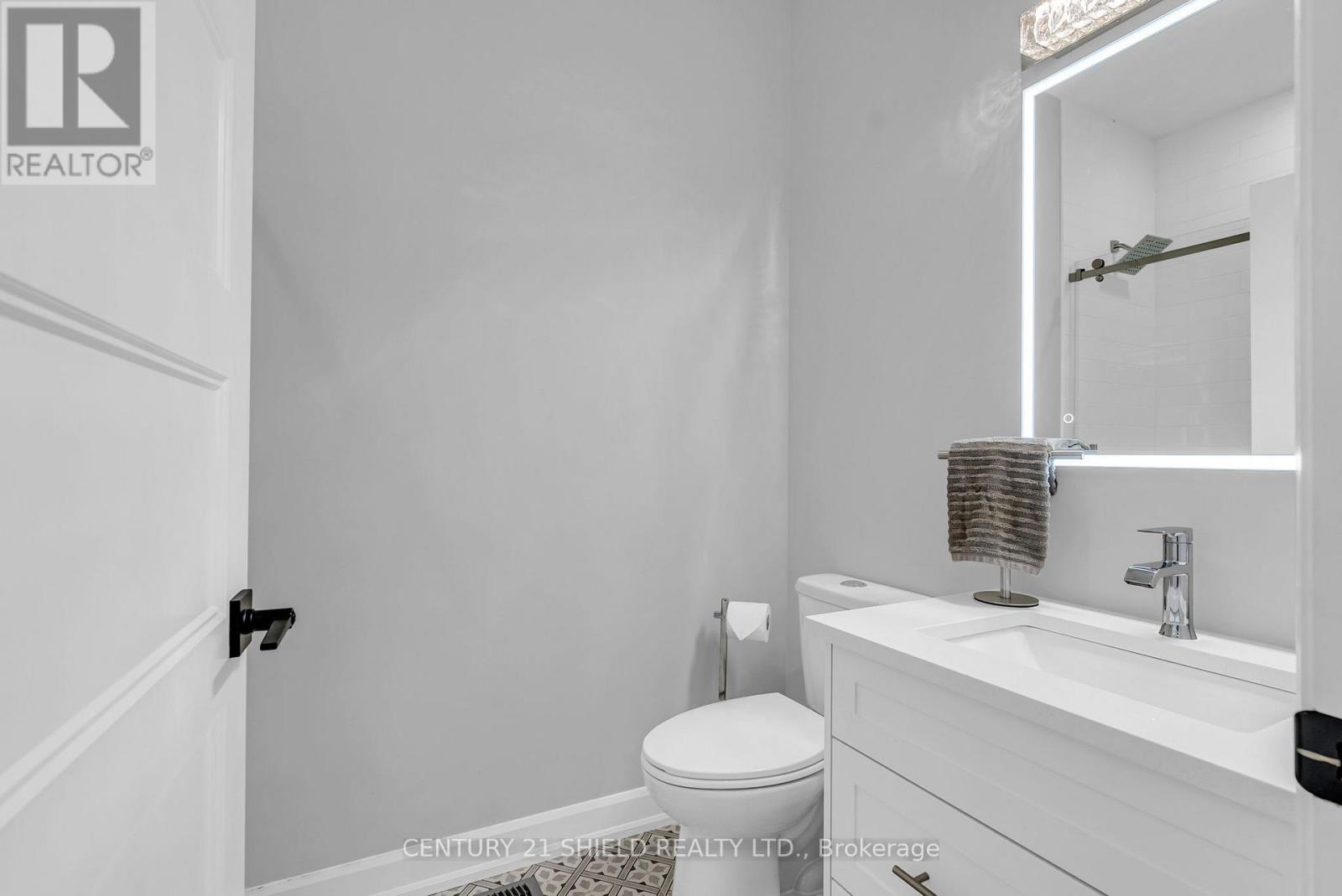 71 Dale Street, South Stormont, Ontario  K0C 1M0 - Photo 19 - X12459518