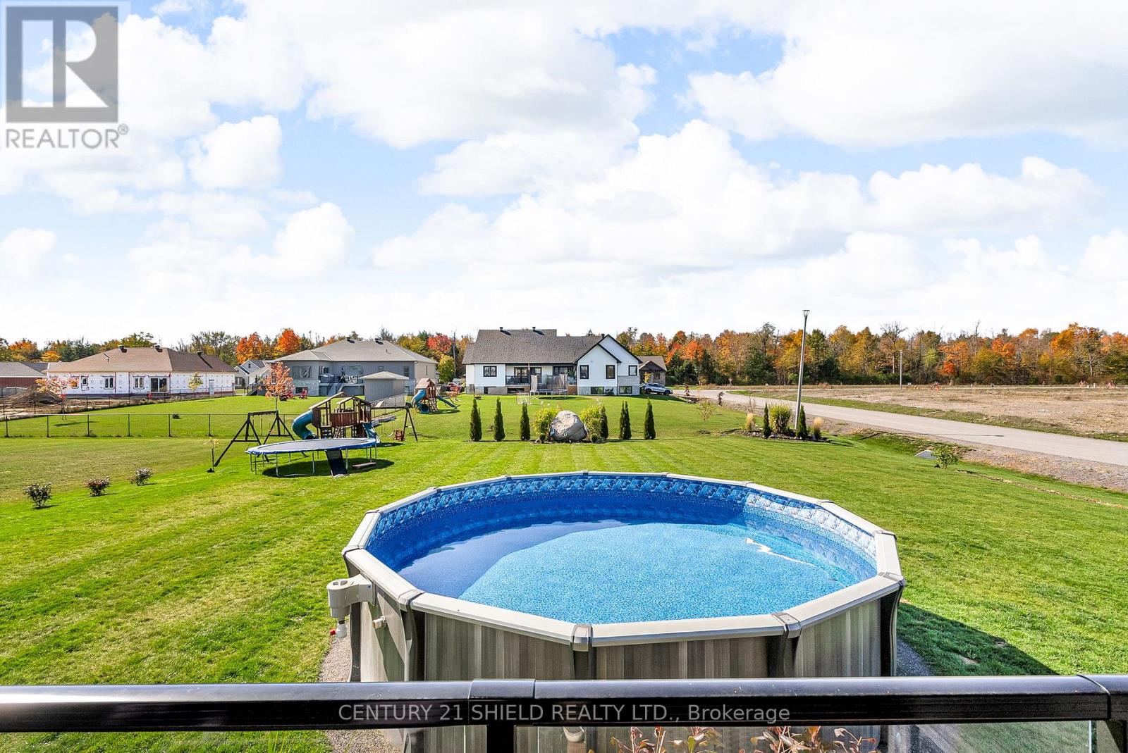 71 Dale Street, South Stormont, Ontario  K0C 1M0 - Photo 46 - X12459518