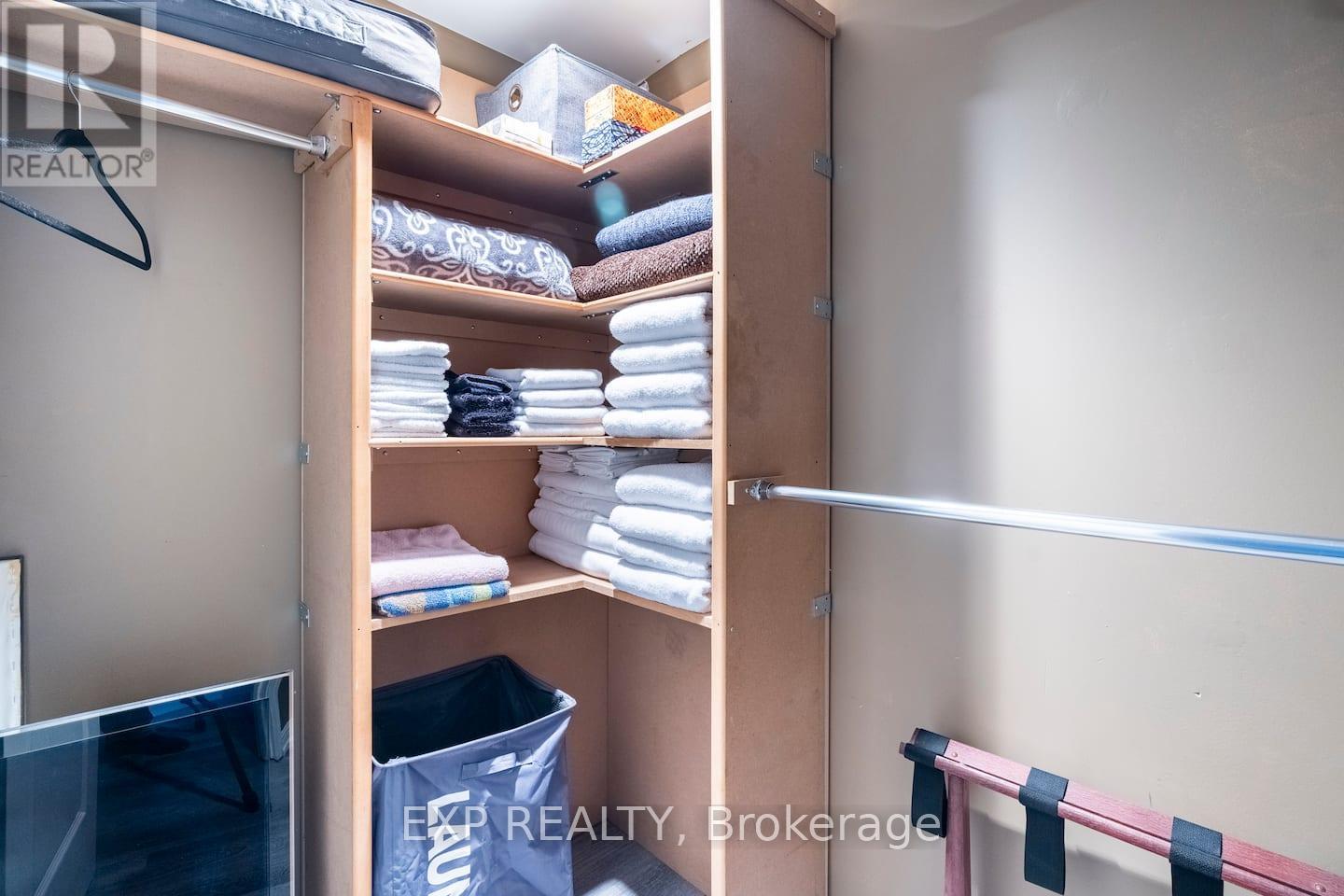 512 - 140 Simcoe Street, Toronto, Ontario  M5H 4E9 - Photo 29 - C12459510