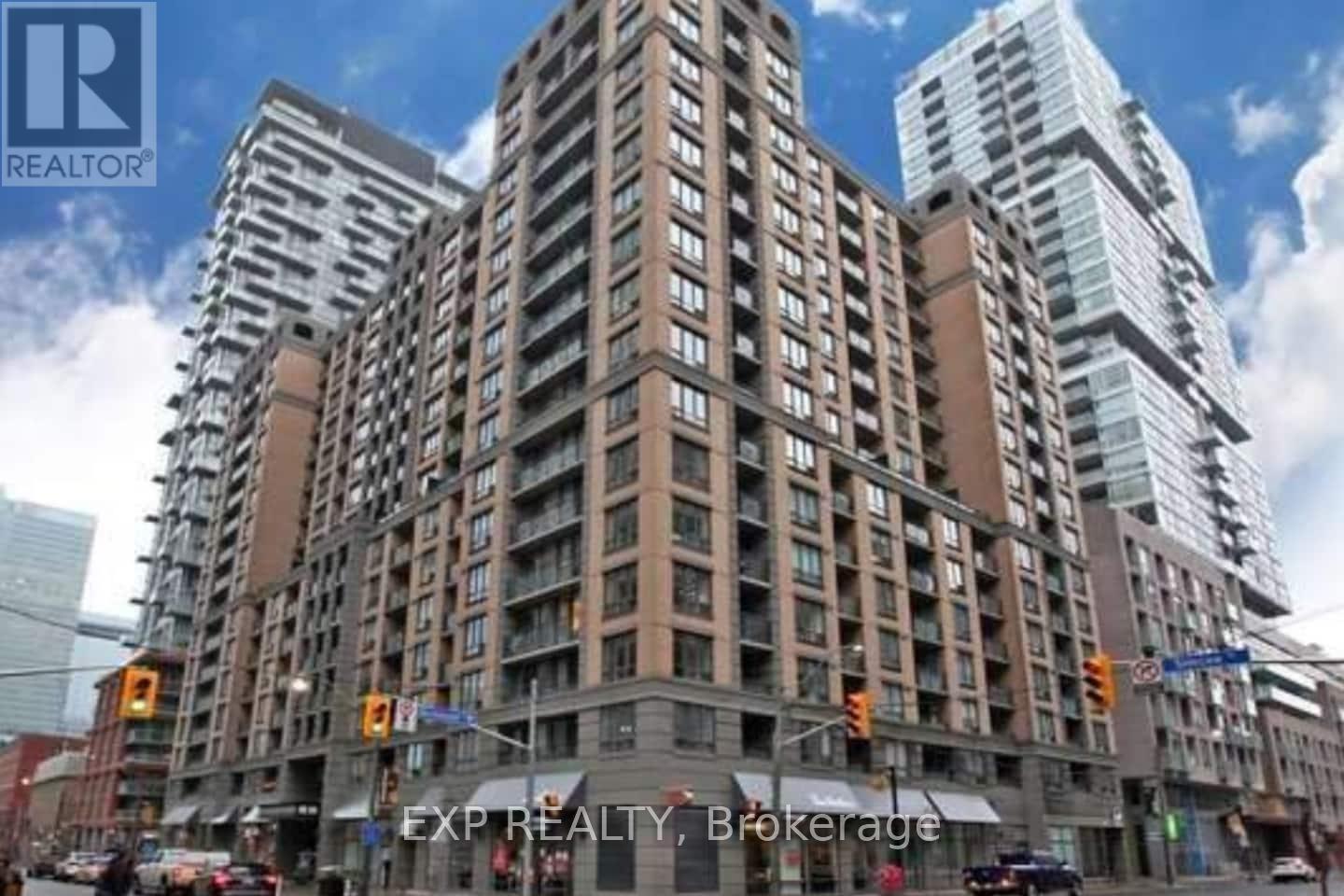 512 - 140 Simcoe Street, Toronto, Ontario  M5H 4E9 - Photo 41 - C12459510