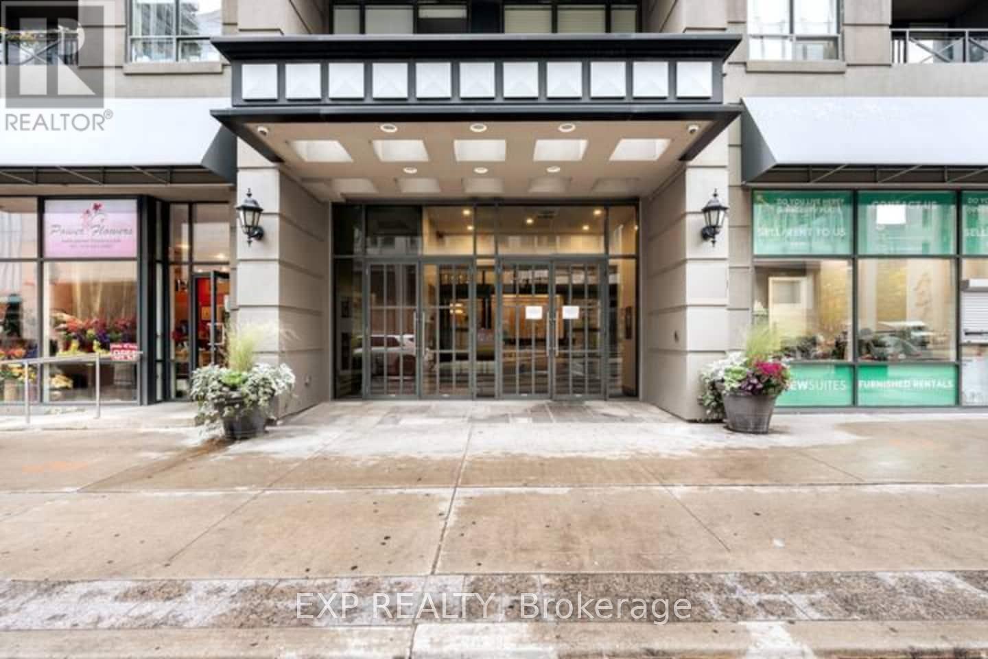 512 - 140 Simcoe Street, Toronto, Ontario  M5H 4E9 - Photo 42 - C12459510