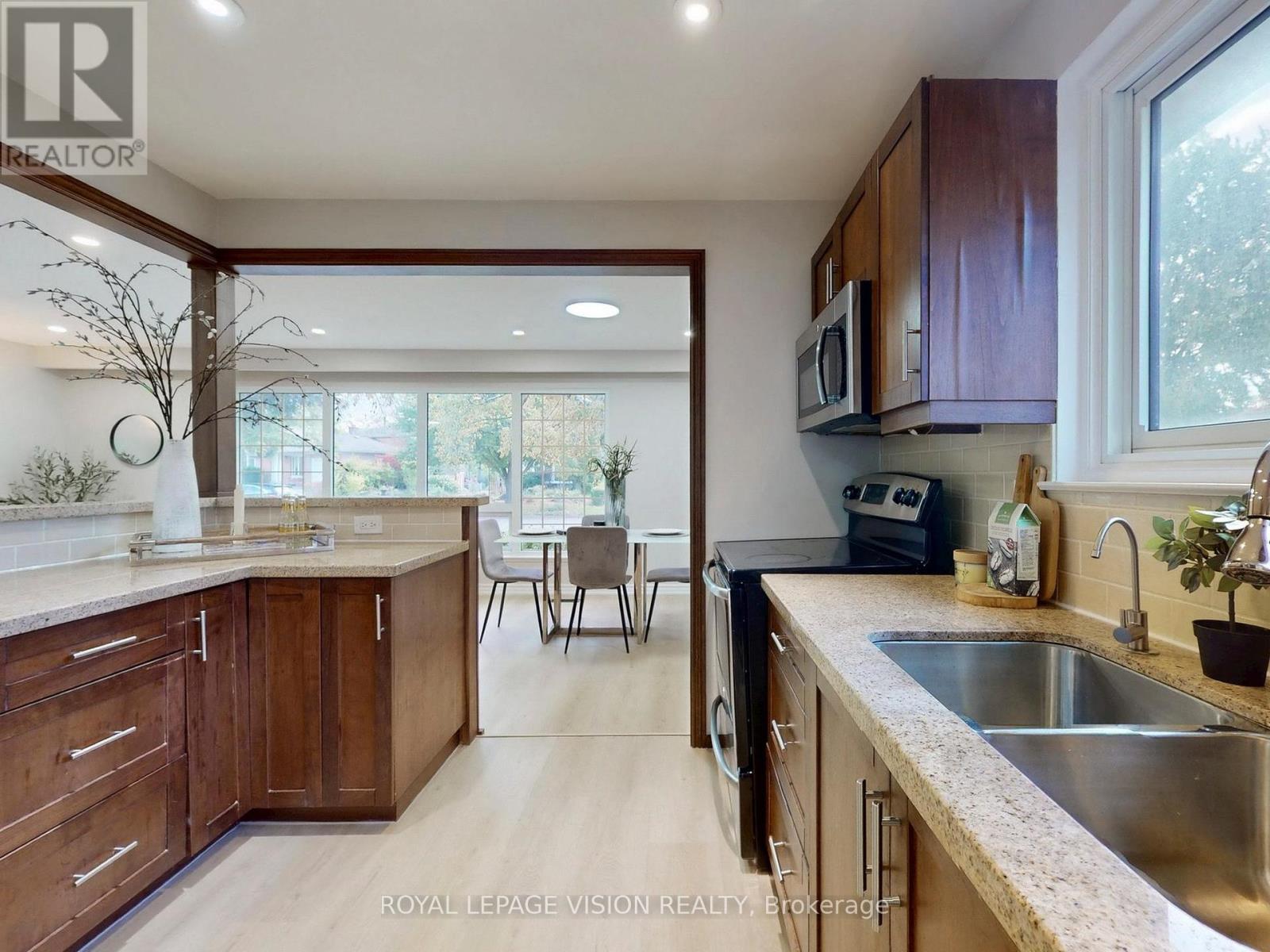 54 Bledlow Manor Drive, Toronto, Ontario  M1E 1B2 - Photo 16 - E12459507