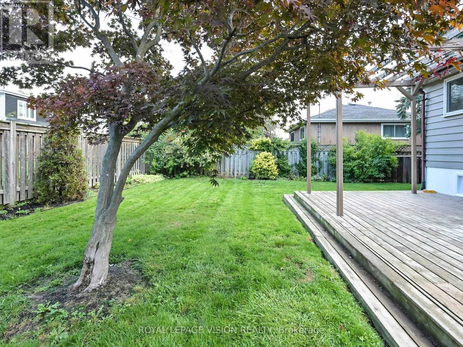 54 Bledlow Manor Drive, Toronto, Ontario  M1E 1B2 - Photo 35 - E12459507