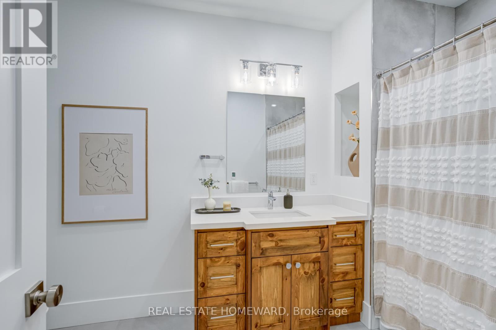 46 Boulton Avenue, Toronto, Ontario  M4M 2J5 - Photo 16 - E12459521