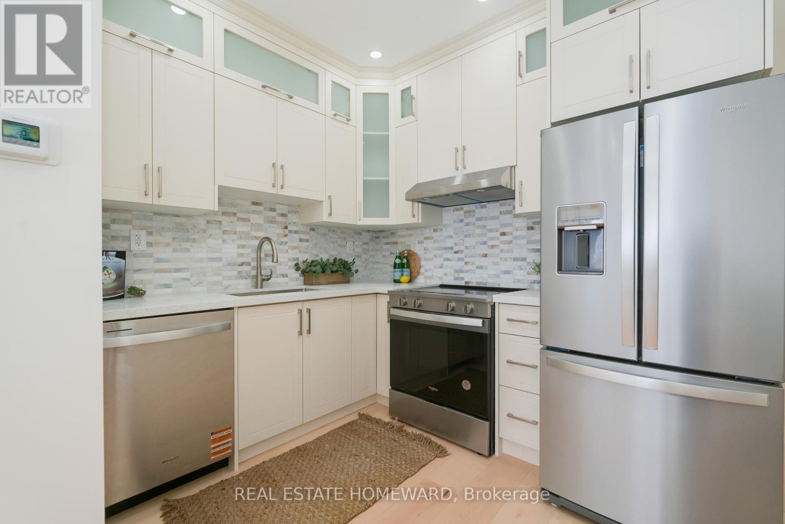173 Coxwell Avenue, Toronto, Ontario  M4L 3B4 - Photo 11 - E12459532