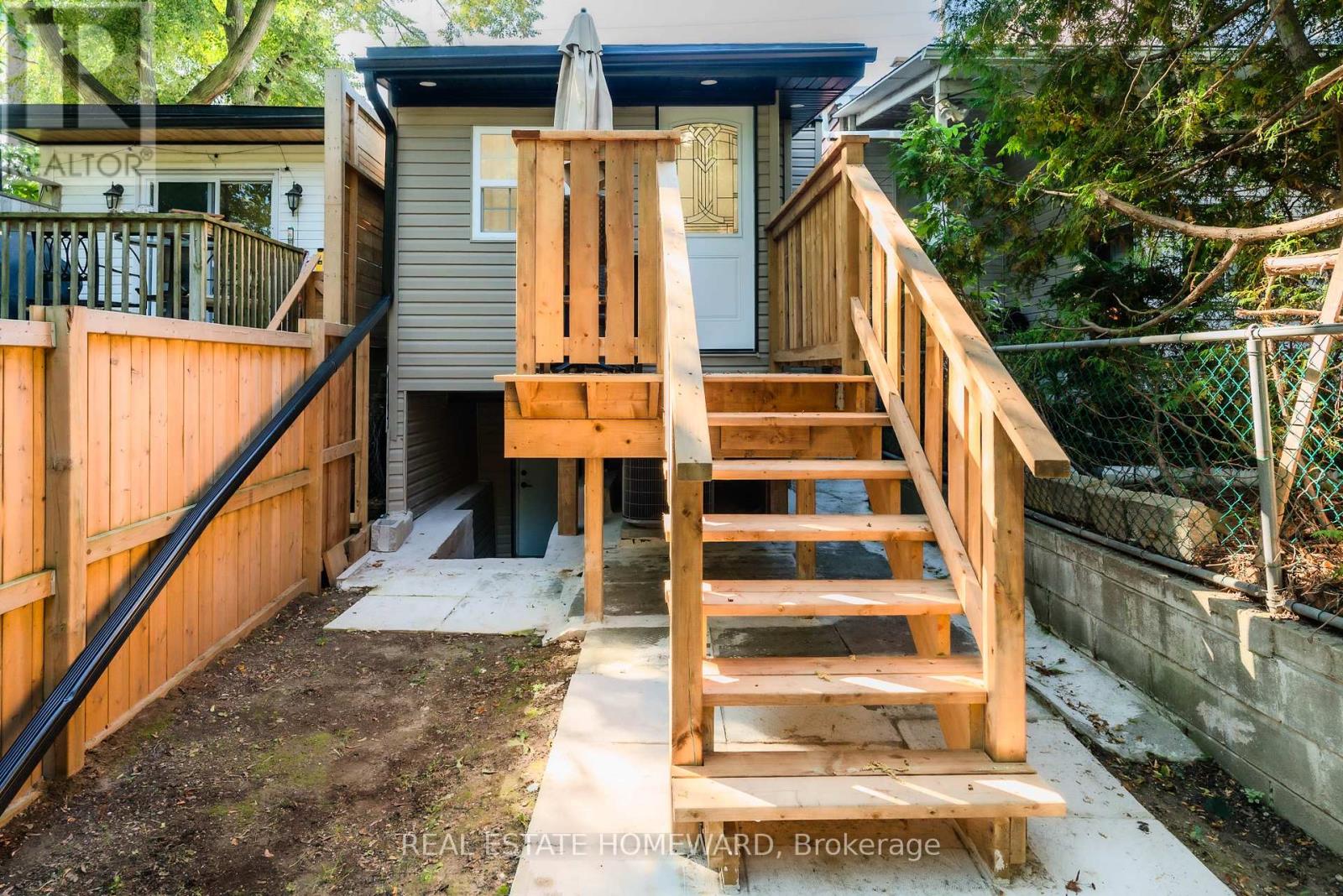 173 Coxwell Avenue, Toronto, Ontario  M4L 3B4 - Photo 24 - E12459532