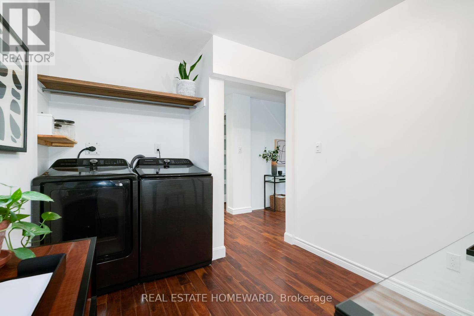 10 Norlong Boulevard, Toronto, Ontario  M4C 3W6 - Photo 12 - E12459538