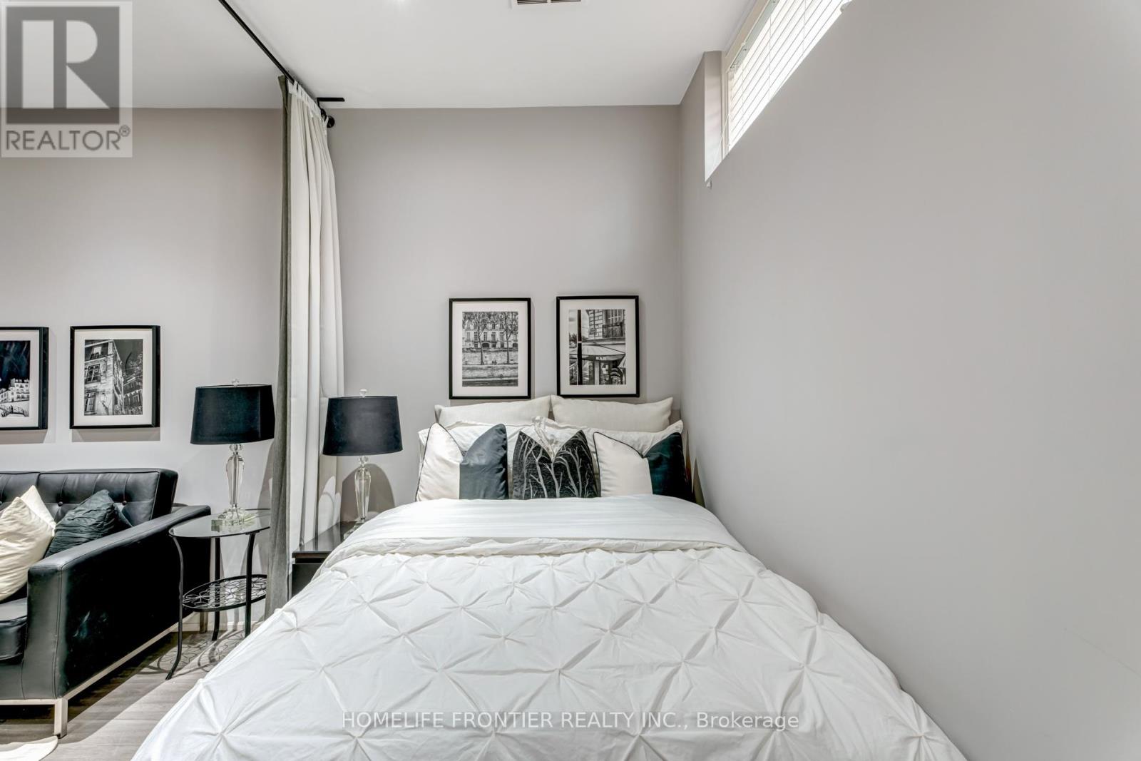 Lower - 6 Dalmeny Road, Markham, Ontario  L3T 1L9 - Photo 10 - N12459506