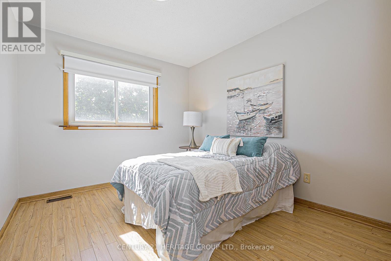 4 Beckett Avenue, East Gwillimbury, Ontario  L9N 1E6 - Photo 23 - N12459534