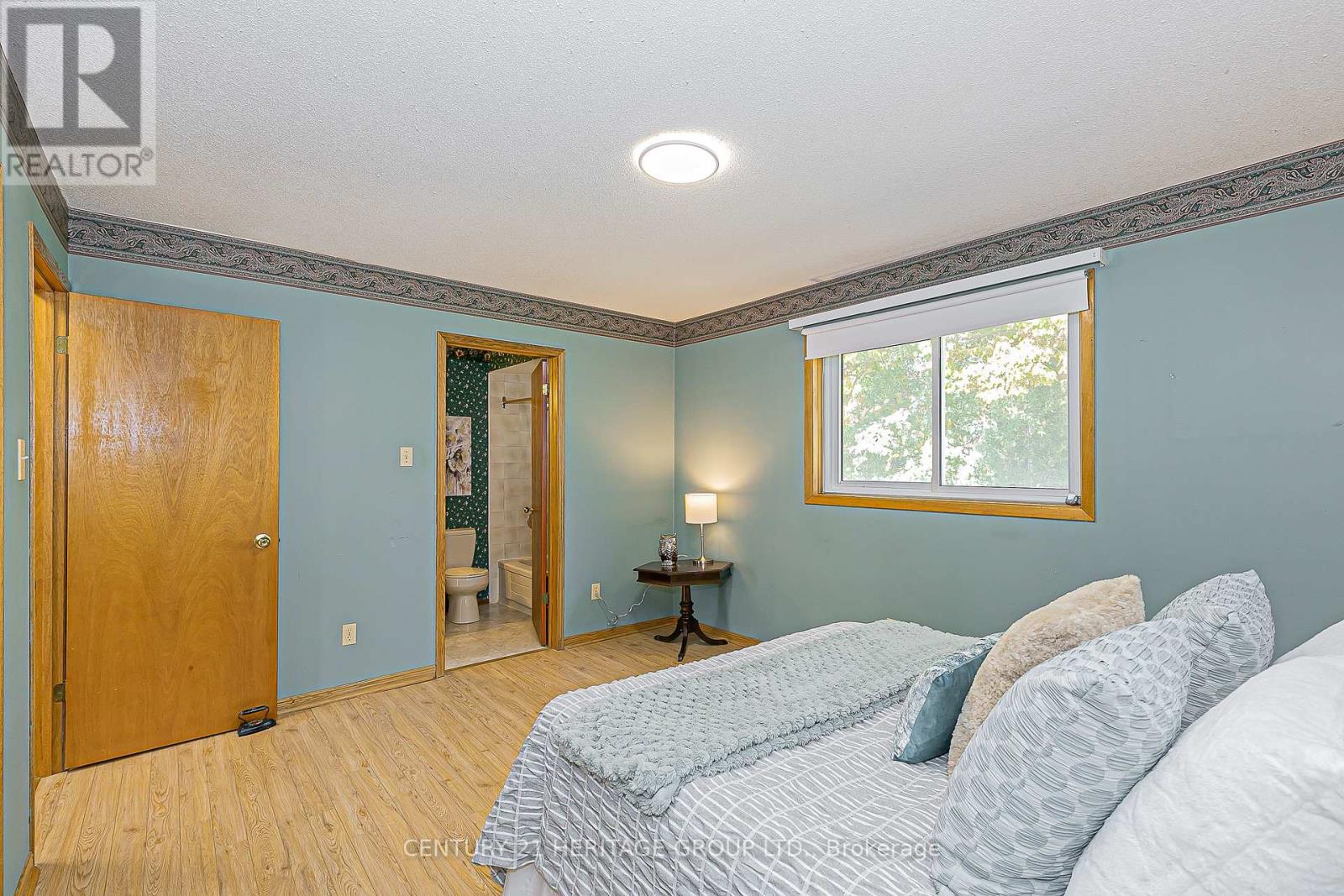 4 Beckett Avenue, East Gwillimbury, Ontario  L9N 1E6 - Photo 26 - N12459534