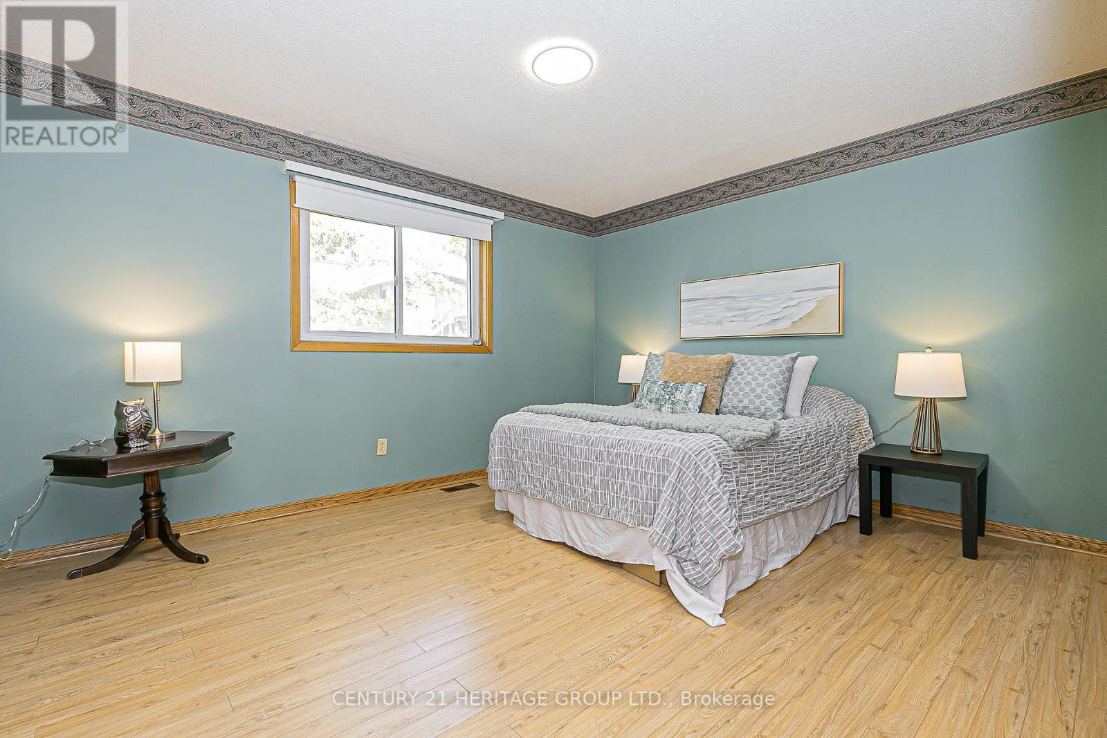4 Beckett Avenue, East Gwillimbury, Ontario  L9N 1E6 - Photo 27 - N12459534