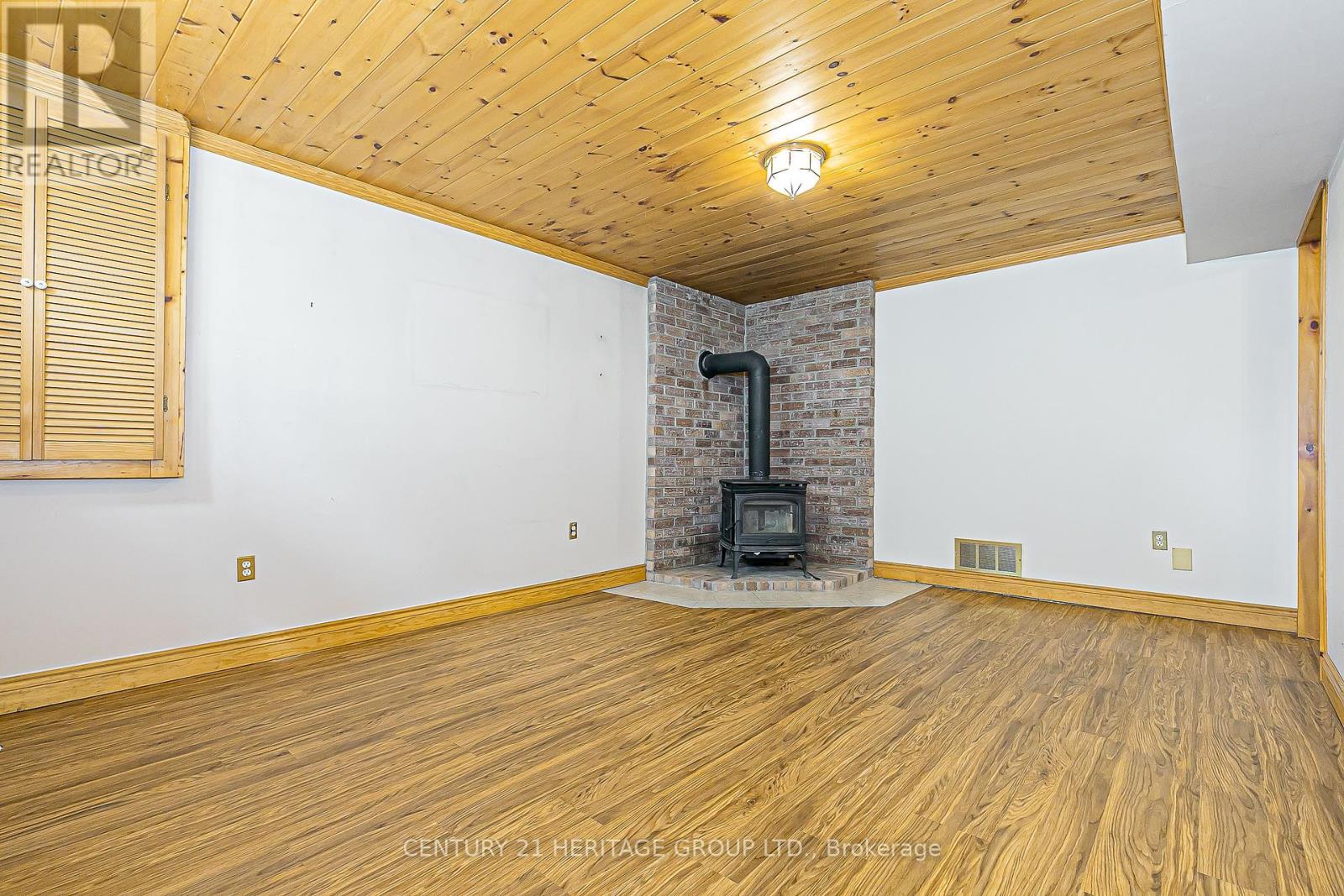 4 Beckett Avenue, East Gwillimbury, Ontario  L9N 1E6 - Photo 30 - N12459534
