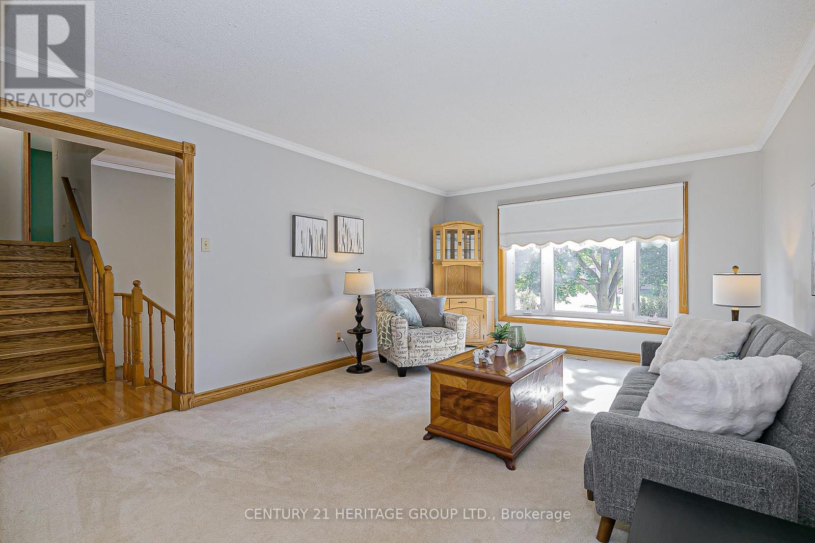 4 Beckett Avenue, East Gwillimbury, Ontario  L9N 1E6 - Photo 8 - N12459534