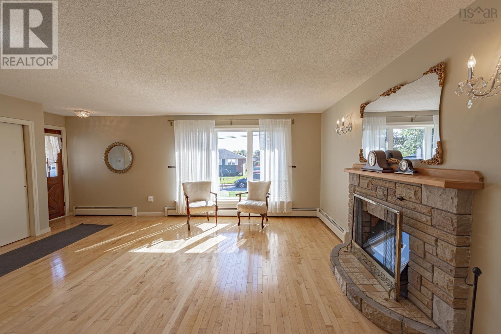 389 Dunbar Avenue, New Glasgow, Nova Scotia  B2H 1W2 - Photo 4 - 202525374