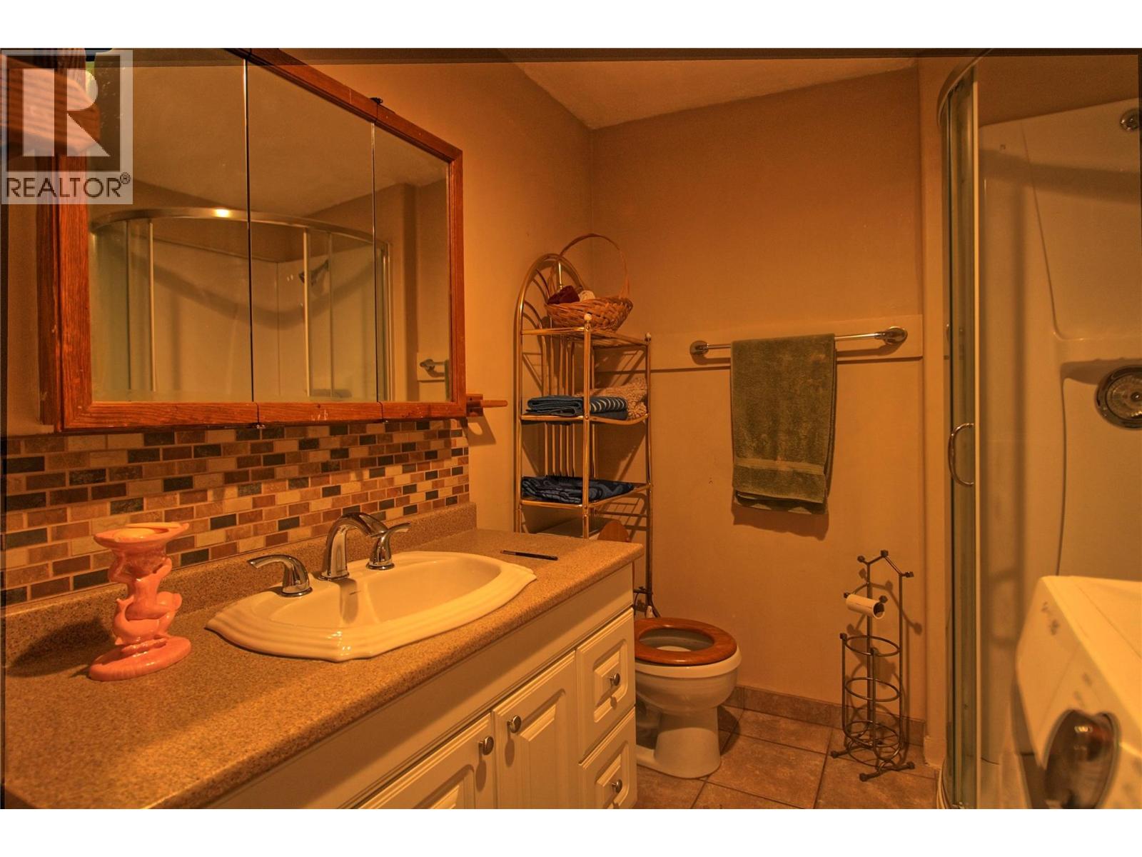 749 Klahanie Drive, Kamloops, British Columbia  V2C 5R1 - Photo 11 - 10352538