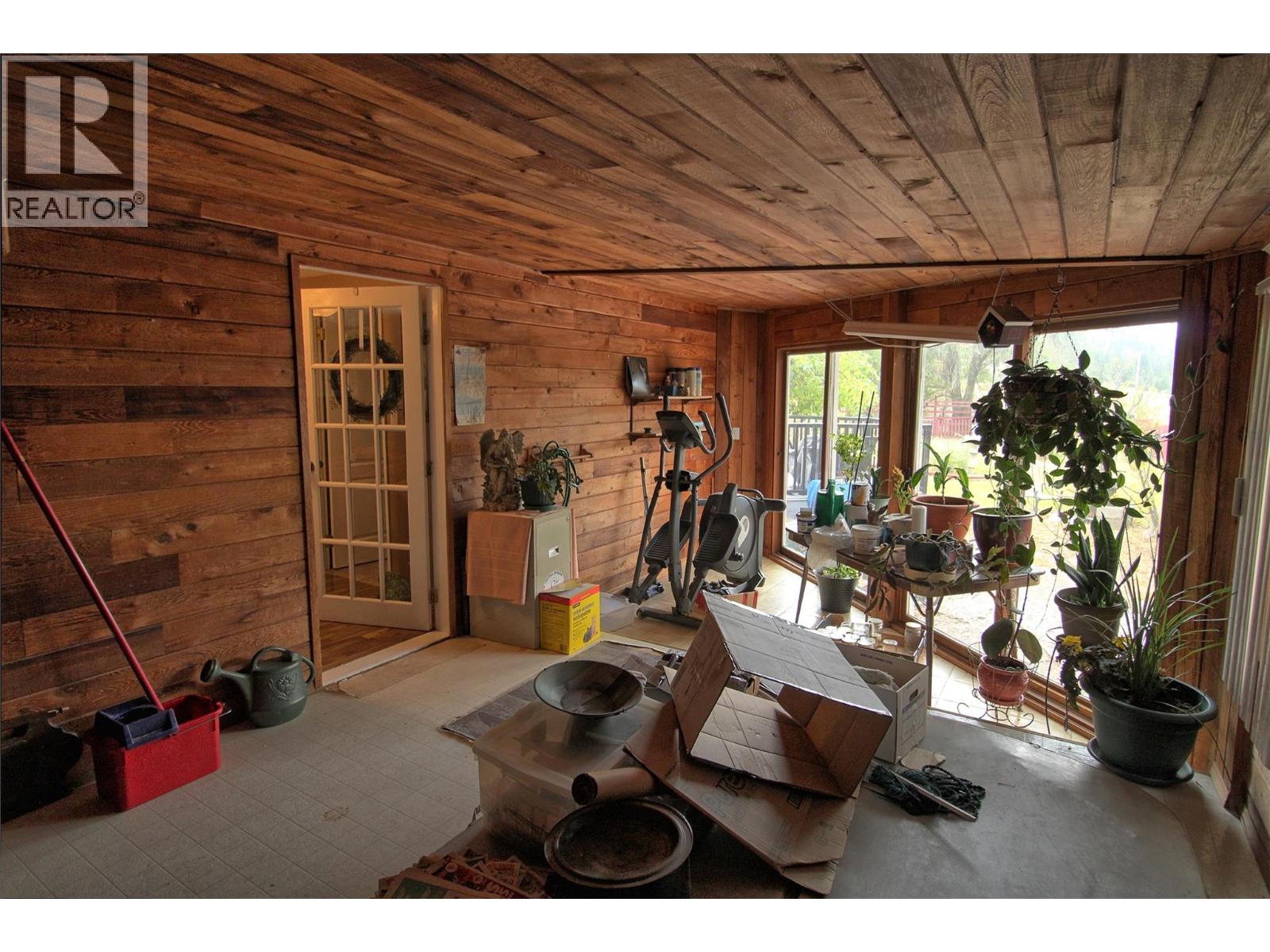 749 Klahanie Drive, Kamloops, British Columbia  V2C 5R1 - Photo 16 - 10352538