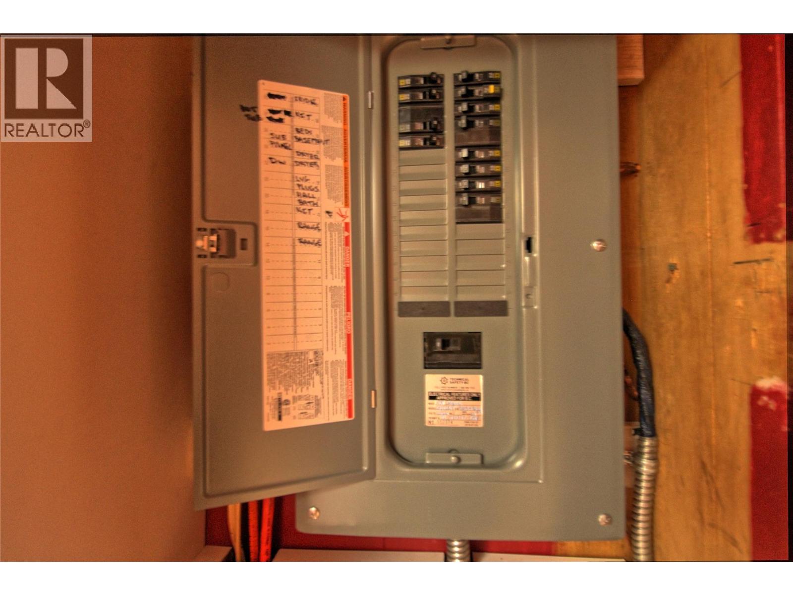 749 Klahanie Drive, Kamloops, British Columbia  V2C 5R1 - Photo 19 - 10352538