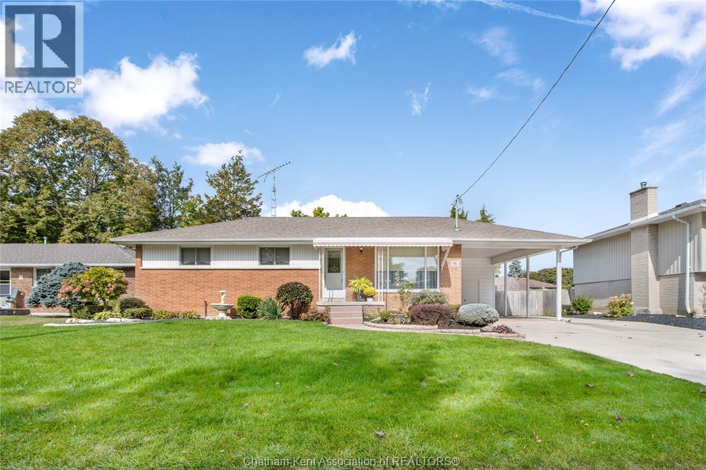 15 Anne Marie Drive, Chatham, Ontario  N7L 2E1 - Photo 2 - 25025931