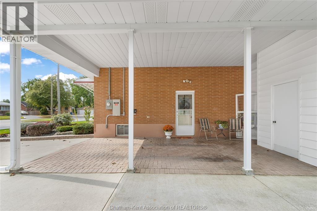15 Anne Marie Drive, Chatham, Ontario  N7L 2E1 - Photo 5 - 25025931