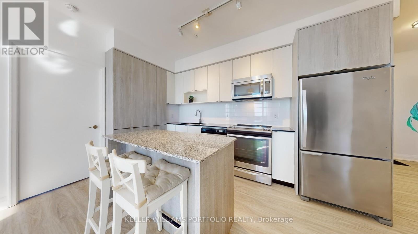 2804 - 9 VALHALLA INN ROAD, Toronto, Ontario