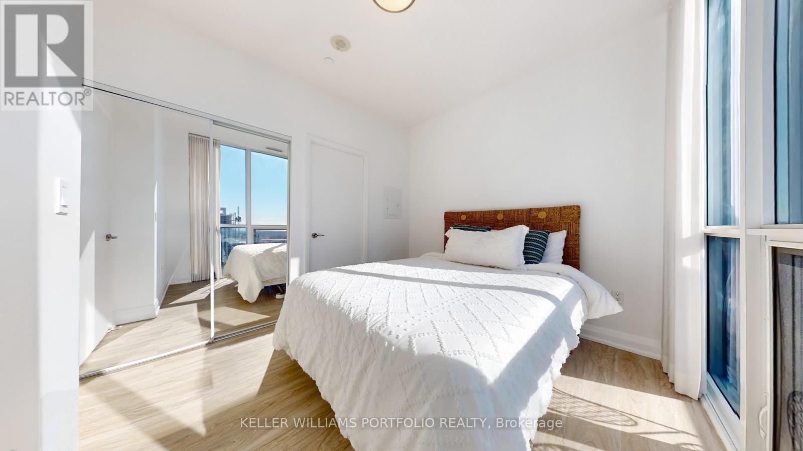 2804 - 9 Valhalla Inn Road, Toronto, Ontario  M9B 0B2 - Photo 12 - W12459495