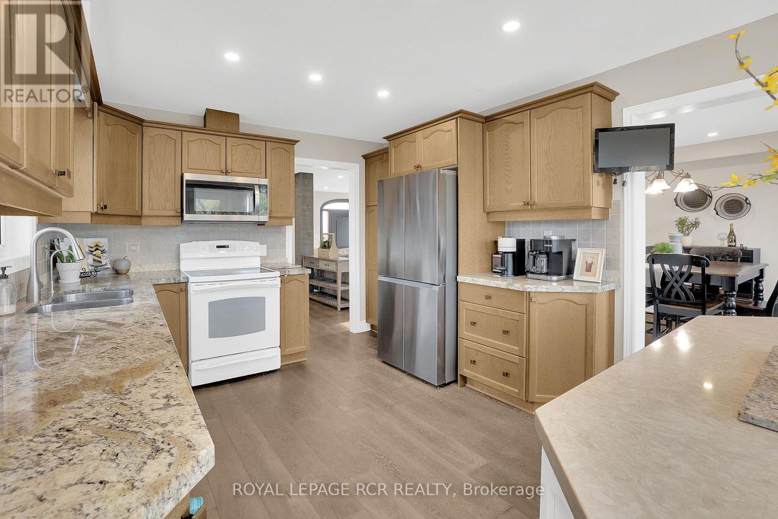 15 Jack Kenny Court, Caledon, Ontario  L7E 2M5 - Photo 12 - W12459501