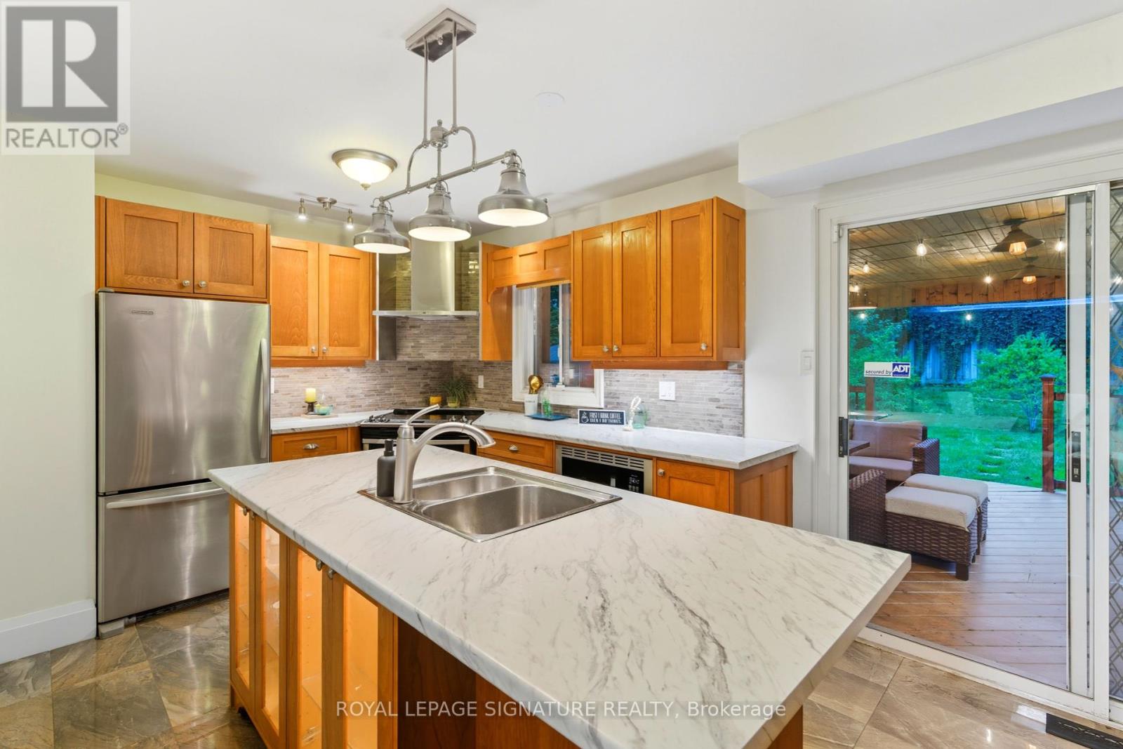 2993 Gulfstream Way, Mississauga, Ontario  L5N 6J8 - Photo 10 - W12459505