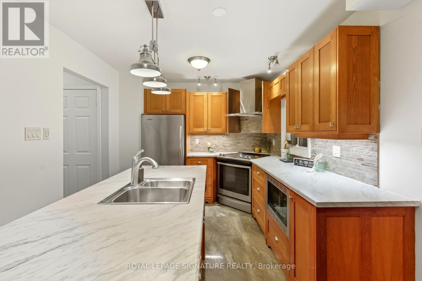 2993 Gulfstream Way, Mississauga, Ontario  L5N 6J8 - Photo 12 - W12459505