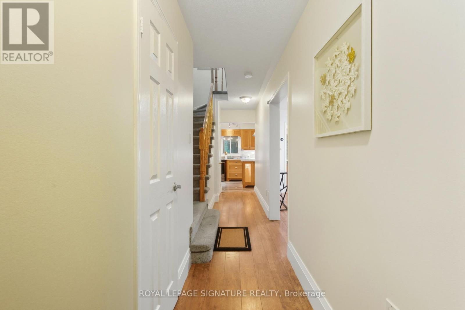 2993 Gulfstream Way, Mississauga, Ontario  L5N 6J8 - Photo 6 - W12459505